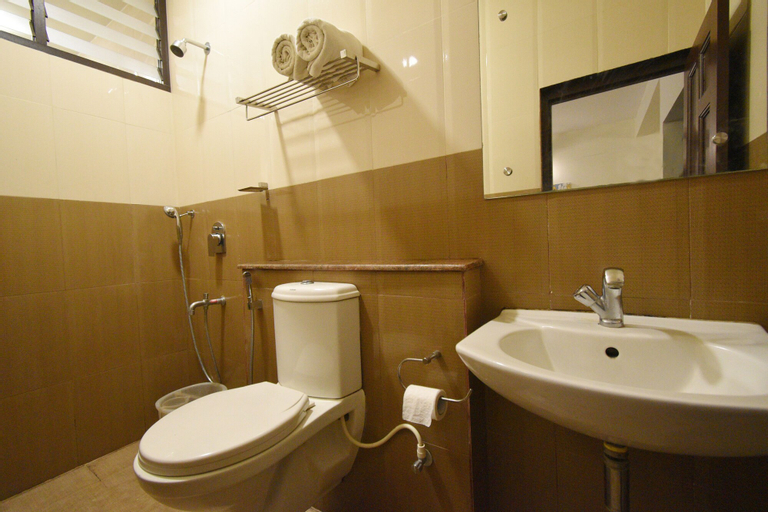 Bathroom 3