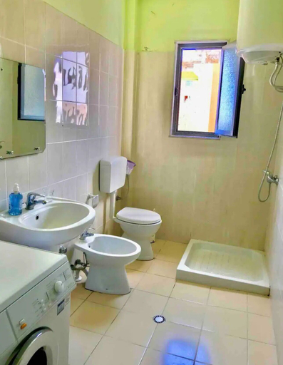Others 2, Friendly Apartments 403, Durrësit