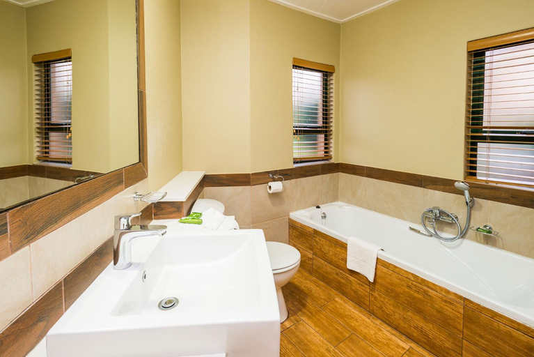Bathroom 5, aha Alpine Heath Resort, Uthukela