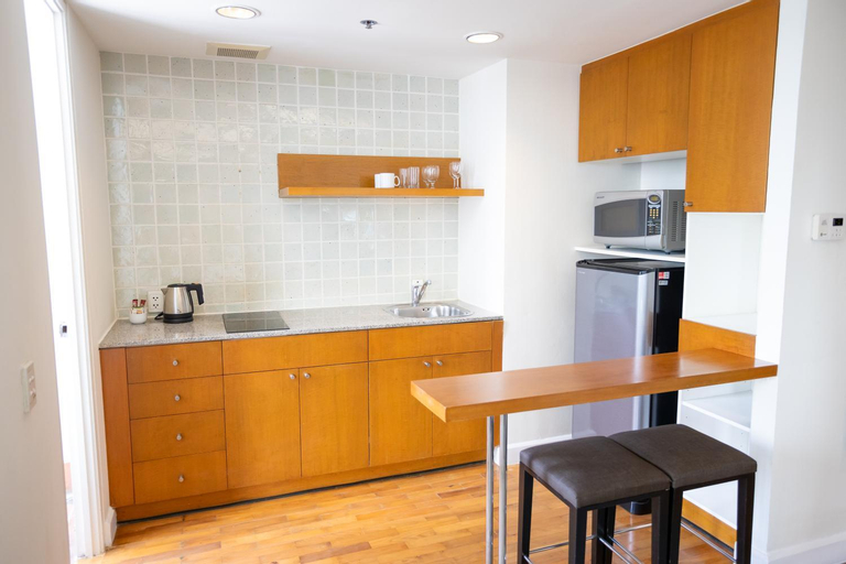 Dining Room 25