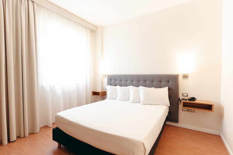 Bedroom 2, HOTEL EXCELSIOR BARI – BY FARACE HOTELS, Bari