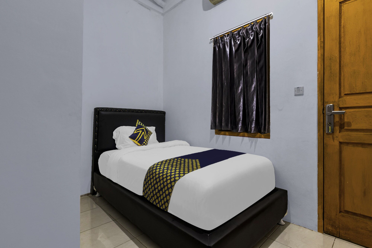 Bedroom 2, OYO Life 2412 Mandala Residence, Karawang