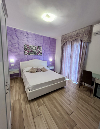 Bedroom 5, Bella Tropea Accommodation, Vibo Valentia