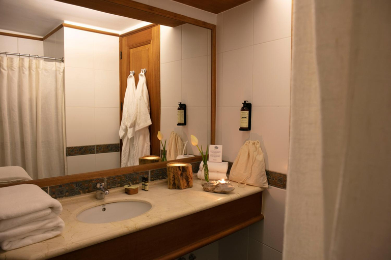 Bathroom 4, Hotel Termas Puyehue Wellness & Spa Resort, Osorno