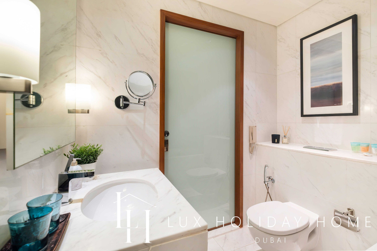 Bathroom 4, LUX | The EMAAR Fashion Avenue Studio, Dubai