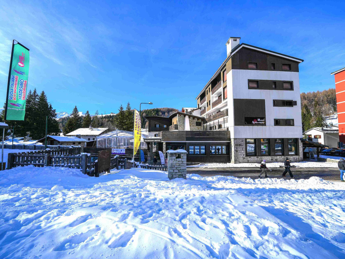 Exterior & Views 2, Hotel Arlecchino, Sondrio