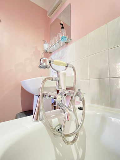Bathroom 3, Greyfriars Lodge, Kent