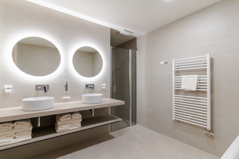 Bathroom 4, Spa & Wellness Hotel Fitak, Liptovský Mikuláš