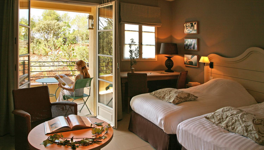 Bedroom 3, Le Domaine de Saint Endreol Golf & Spa Resort, Var