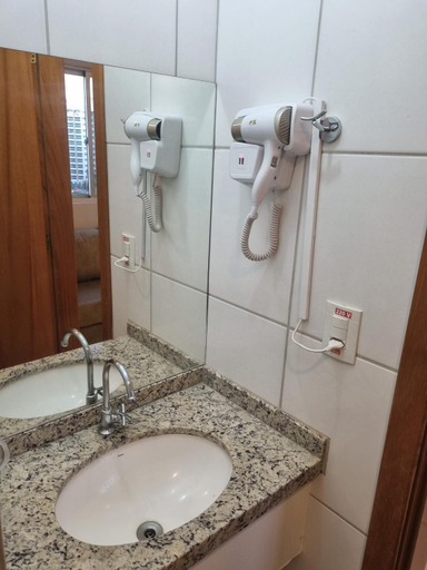 Bathroom 4, 317 Caldas novas Flat, Caldas Novas