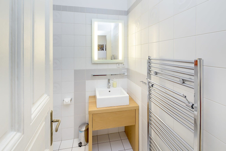 Bathroom 4, Apartments Dusní, Praha 1