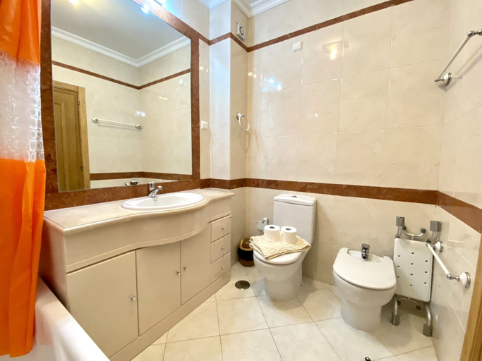 Bathroom, Vilamoura Typical 2 With Pool by Homing, Loulé