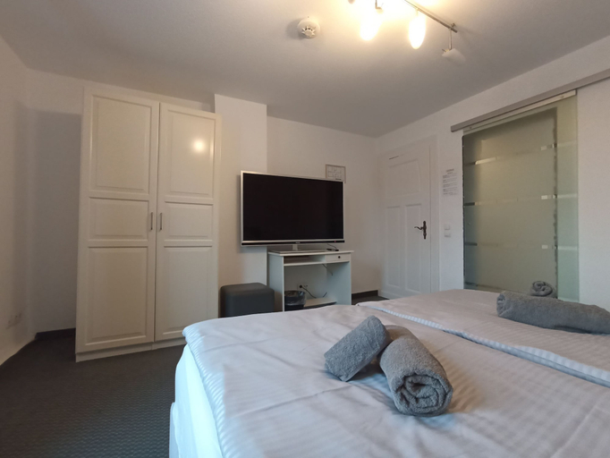 Bedroom 3, Fettehenne Gästehaus, Mettmann