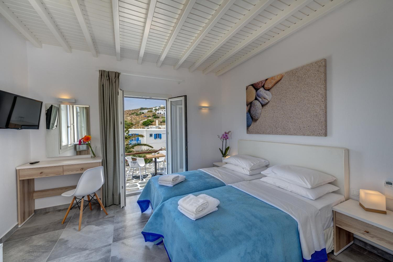 Bedroom 3, Maki's Place Hotel, South Aegean