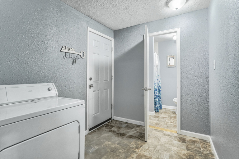 Bathroom 3, Mid-Landing Inn, El Paso