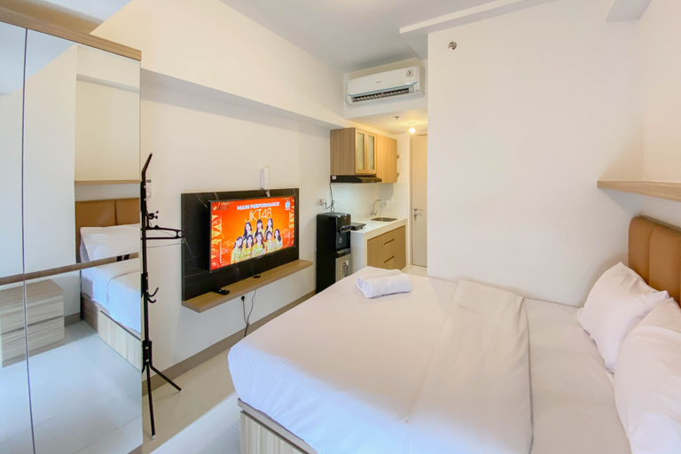 Bedroom 3, Relaxing And Cozy Studio Tokyo Riverside Pik 2 Apartment, Tangerang