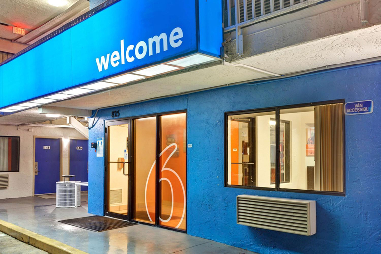 Exterior & Views 2, Motel 6 Dania Beach, Broward