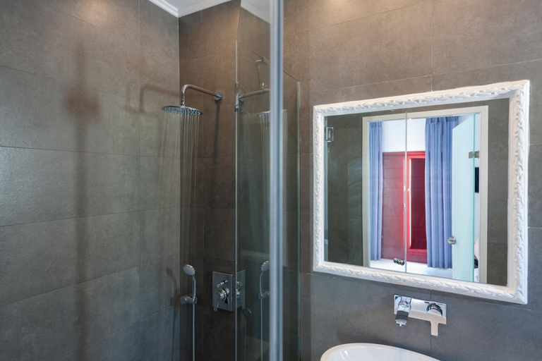 Bathroom 4, MAR n MAR CROWN HOTEL-SUITES, South Aegean