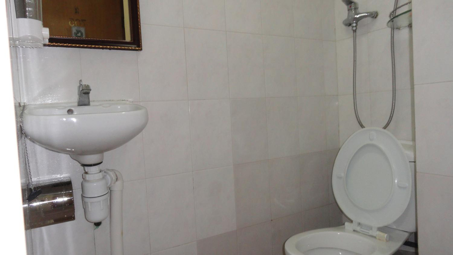 Bathroom 6