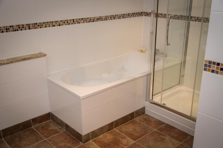 Bathroom 5, Whitewater Spa & Leisure Club, Cumbria