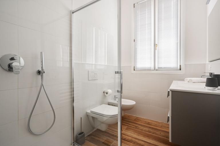 Bathroom 2, Golden Teal & Silver Birch, Bergamo