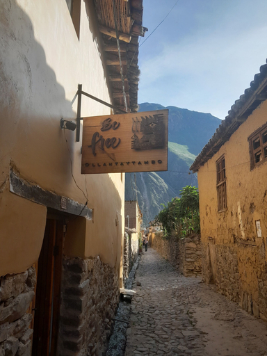 Others 5, Be Free Ollantaytambo, Urubamba