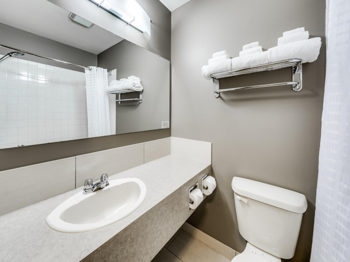Bathroom 4, Heritage Inn Hotel & Convention Centre Cranbrook, East Kootenay