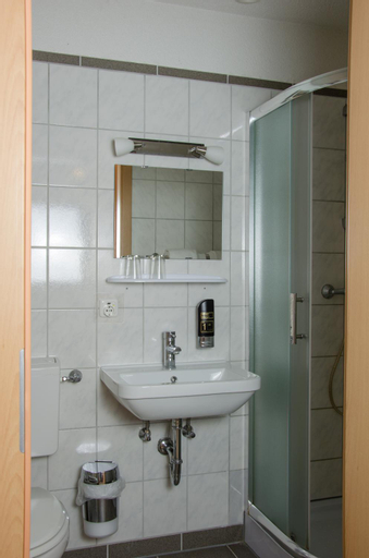 Bedroom 4, Hotel zum Rucking, Northeim