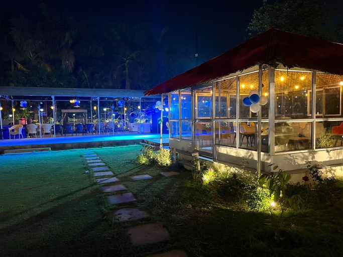 Sport & Beauty, Green Leaf Cafe And Home Stay, Gautam Buddha Nagar