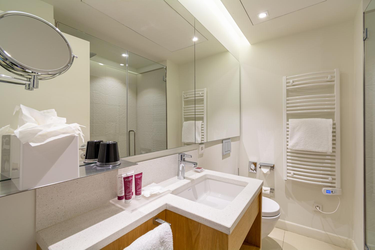 Bathroom 4, La Demeure Du Parc, Seine-et-Marne