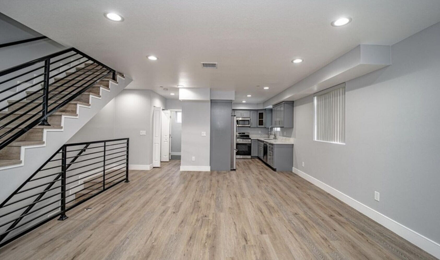 Others 5, Green HomeStay, Los Angeles