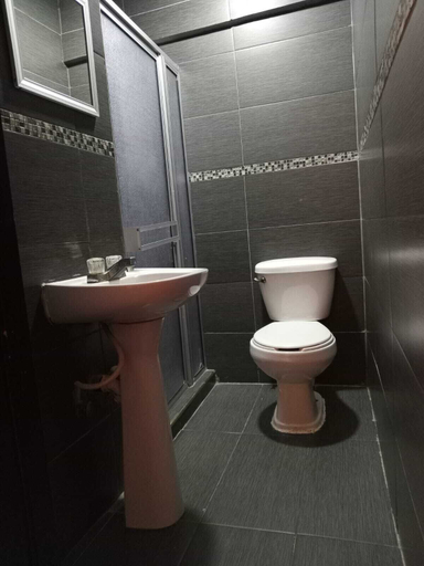 Bathroom 4, Hotel Misión Plaza Mexicali, Imperial