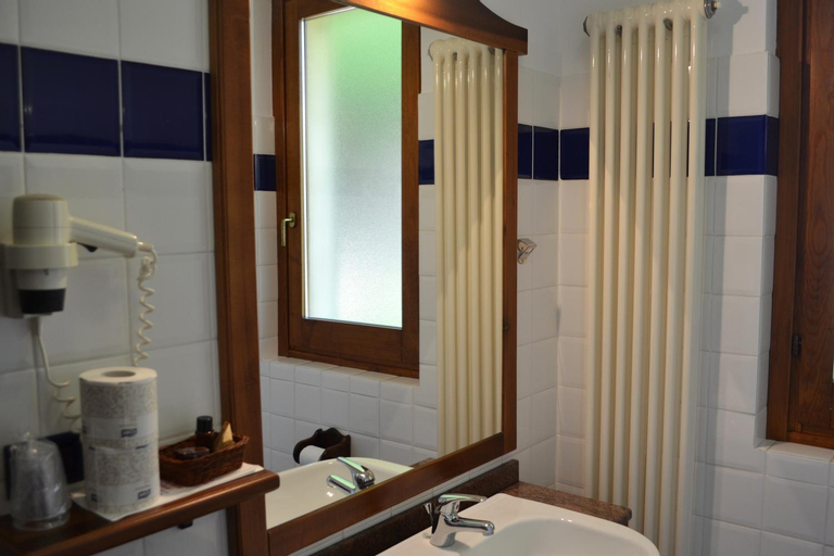 Bathroom 6