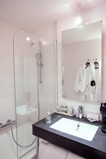 Bathroom 5, Eden Hôtel & Spa Cannes, Alpes-Maritimes