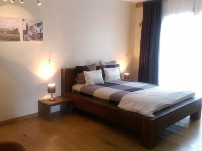 Bedroom 3, Le Chalet Champenois, Marne