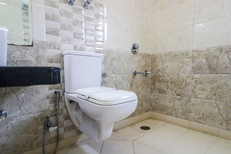 Bathroom 3, The Byke Neelkanth Manali, Kullu