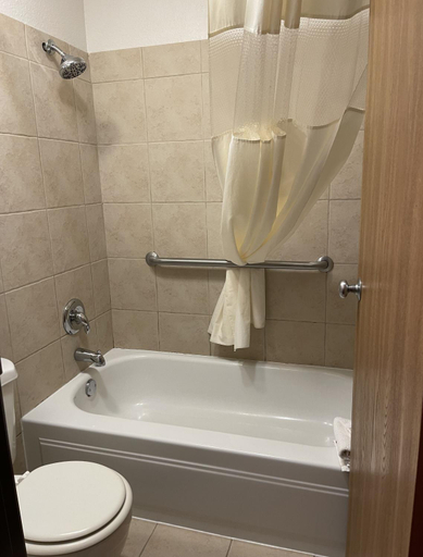Bathroom 5, Walker Hotel, Cass