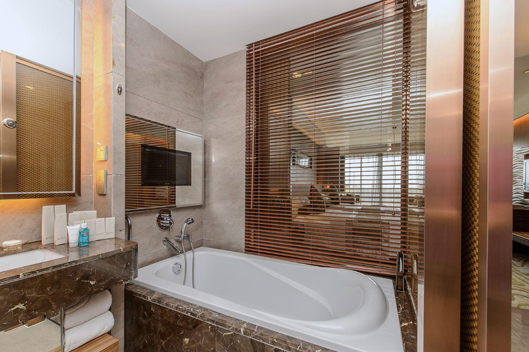 Bathroom 5, Mission Hills Hotel Resort Dongguan, Dongguan