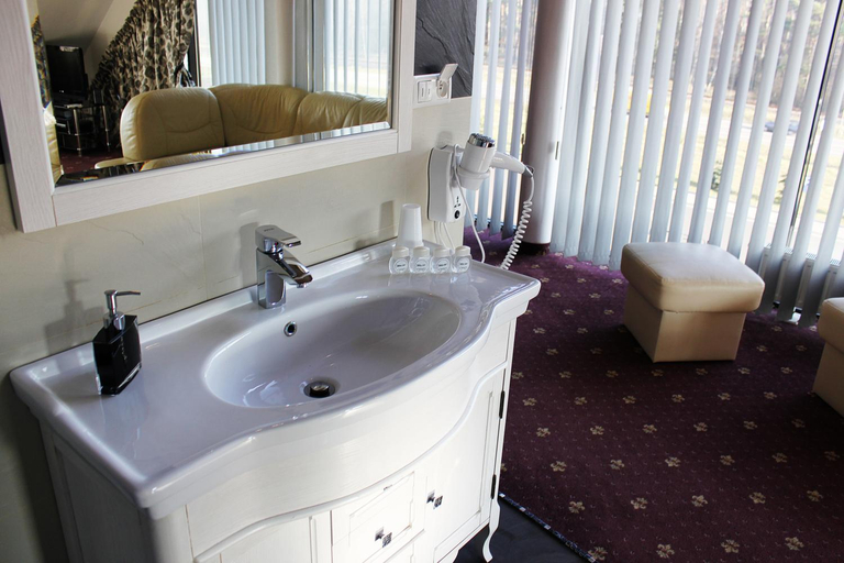 Bathroom 4, Hotel Monet & Rubbens, Toruń