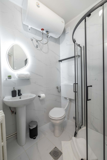 Bathroom 4, Old Town Rooms, Novi Sad