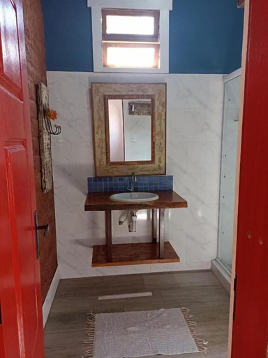 Bathroom 2, Hospedagem Central, Tiradentes