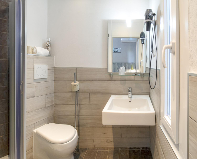 Bathroom 17