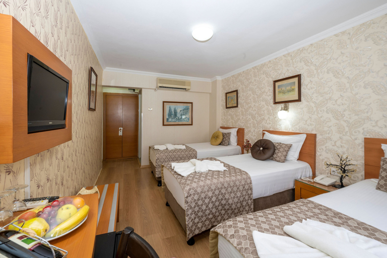 Bedroom 3, Grand Ons Hotel, Fatih