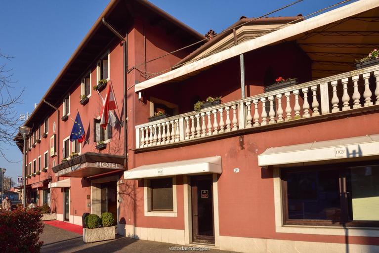 Exterior & Views 2, Quo Vadis, Udine