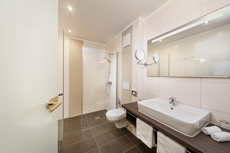 Bathroom 4, Ringhotel Sonneck, Unterallgäu