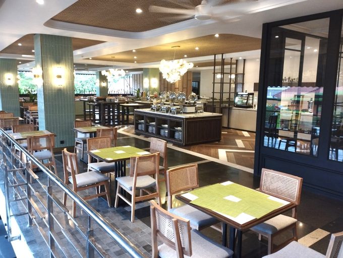 Food & Drinks 5, Hotel Gren Alia Tugu Tani, Central Jakarta