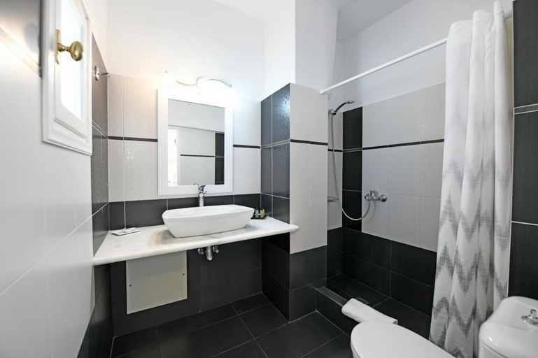 Bathroom 3, Casa Bianca Hotel, South Aegean