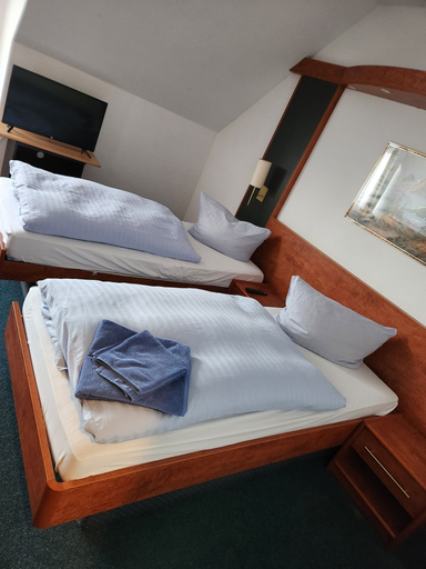 Bedroom 3, Hotel Heidekrug, Pinneberg