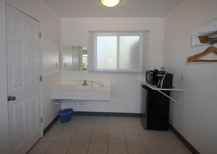 Bathroom 3