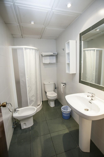 Bathroom 4, Hostal Venta Del Sol, Granada